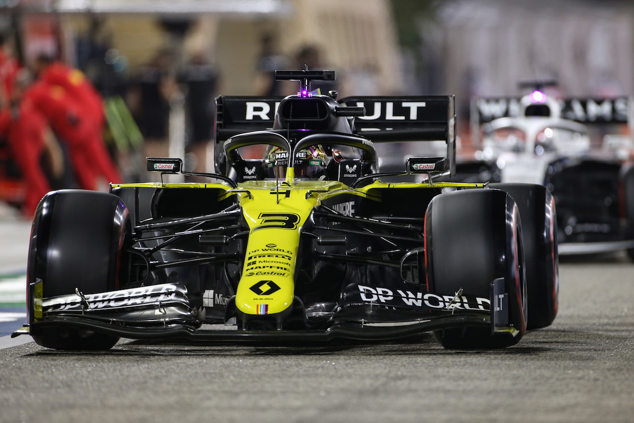 GP BAHRAIN, Daniel Ricciardo (AUS) Renault F1 Team RS20.
27.11.2020. Formula 1 World Championship, Rd 15, Bahrain Grand Prix, Sakhir, Bahrain, Practice Day
- www.xpbimages.com, EMail: requests@xpbimages.com © Copyright: Charniaux / XPB Images