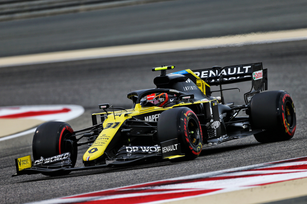 GP BAHRAIN, Esteban Ocon (FRA) Renault F1 Team RS20.
27.11.2020. Formula 1 World Championship, Rd 15, Bahrain Grand Prix, Sakhir, Bahrain, Practice Day
- www.xpbimages.com, EMail: requests@xpbimages.com © Copyright: Moy / XPB Images