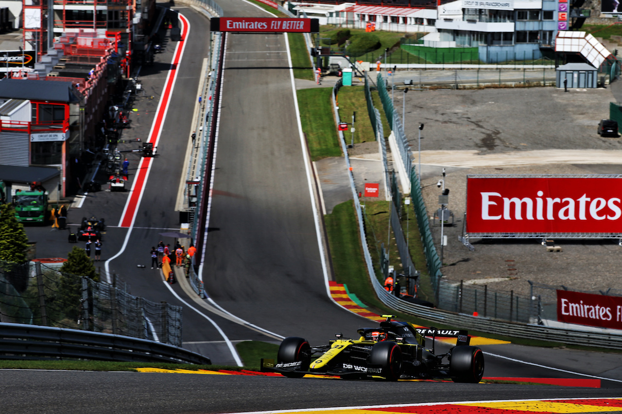 GP BELGIO, Esteban Ocon (FRA) Renault F1 Team RS20.
29.08.2020. Formula 1 World Championship, Rd 7, Belgian Grand Prix, Spa Francorchamps, Belgium, Qualifiche Day.
- www.xpbimages.com, EMail: requests@xpbimages.com © Copyright: Batchelor / XPB Images