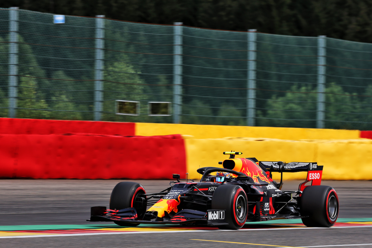 GP BELGIO, Alexander Albon (THA) Red Bull Racing RB16.
29.08.2020. Formula 1 World Championship, Rd 7, Belgian Grand Prix, Spa Francorchamps, Belgium, Qualifiche Day.
- www.xpbimages.com, EMail: requests@xpbimages.com © Copyright: Batchelor / XPB Images