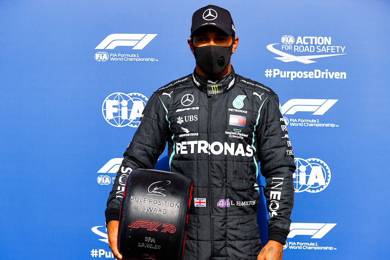 GP BELGIO, Lewis Hamilton (GBR) Mercedes AMG F1 with the Pirelli Pole Position Award.
29.08.2020. Formula 1 World Championship, Rd 7, Belgian Grand Prix, Spa Francorchamps, Belgium, Qualifiche Day.
- www.xpbimages.com, EMail: requests@xpbimages.com - copy of publication required for printed pictures. Every used picture is fee-liable. © Copyright: FIA Pool Image for Editorial Use Only