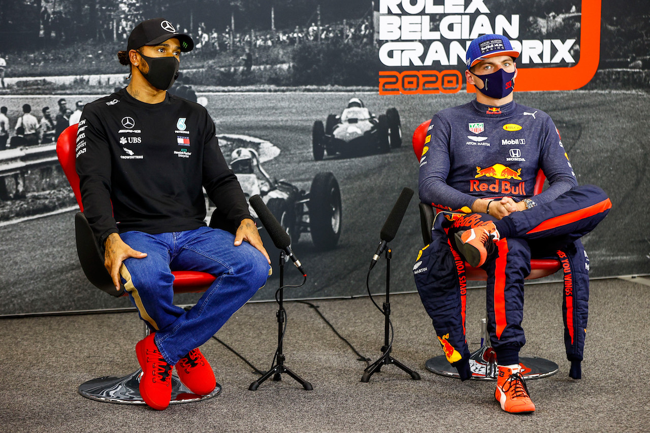 GP BELGIO, (L to R): Lewis Hamilton (GBR) Mercedes AMG F1 e Max Verstappen (NLD) Red Bull Racing in the post qualifying FIA Press Conference.
29.08.2020. Formula 1 World Championship, Rd 7, Belgian Grand Prix, Spa Francorchamps, Belgium, Qualifiche Day.
- www.xpbimages.com, EMail: requests@xpbimages.com - copy of publication required for printed pictures. Every used picture is fee-liable. © Copyright: FIA Pool Image for Editorial Use Only