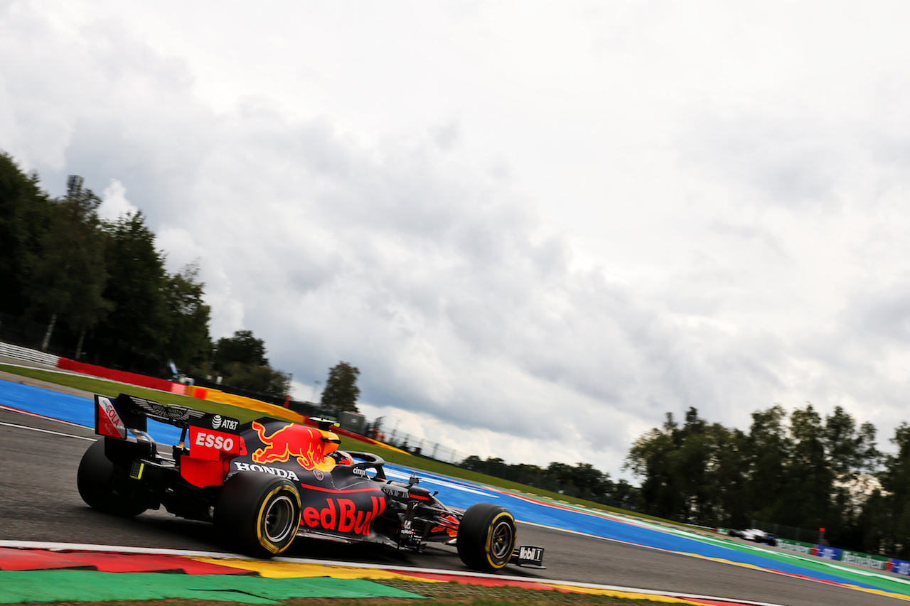 GP BELGIO, Alexander Albon (THA) Red Bull Racing RB16.
28.08.2020. Formula 1 World Championship, Rd 7, Belgian Grand Prix, Spa Francorchamps, Belgium, Practice Day.
- www.xpbimages.com, EMail: requests@xpbimages.com © Copyright: Batchelor / XPB Images