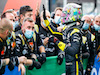 GP EIFEL, Daniel Ricciardo (AUS) Renault F1 Team celebrates his third position with the team in parc ferme.
11.10.2020. Formula 1 World Championship, Rd 11, Eifel Grand Prix, Nurbugring, Germany, Gara Day.
- www.xpbimages.com, EMail: requests@xpbimages.com © Copyright: FIA Pool Image for Editorial Use Only