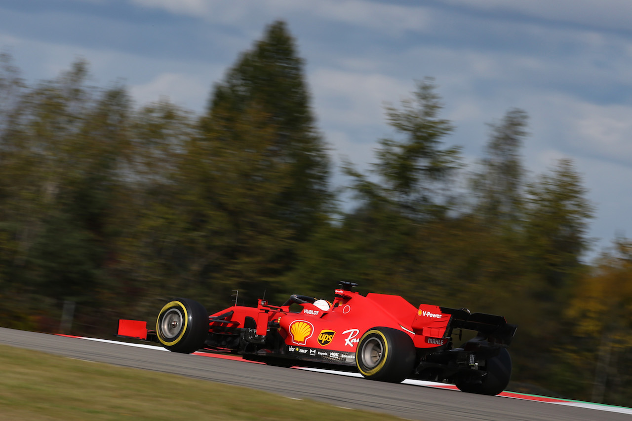 GP EIFEL, Sebastian Vettel (GER), Ferrari 
10.10.2020. Formula 1 World Championship, Rd 11, Eifel Grand Prix, Nurbugring, Germany, Qualifiche Day.
- www.xpbimages.com, EMail: requests@xpbimages.com ¬© Copyright: Charniaux / XPB Images