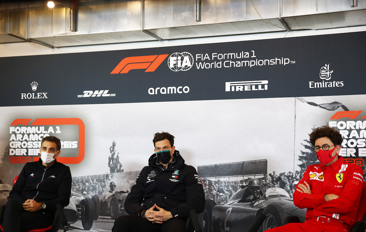 GP EIFEL, The FIA Press Conference (L to R): Cyril Abiteboul (FRA) Renault Sport F1 Managing Director; Toto Wolff (GER) Mercedes AMG F1 Shareholder e Executive Director; Mattia Binotto (ITA) Ferrari Team Principal.
09.10.2020. Formula 1 World Championship, Rd 11, Eifel Grand Prix, Nurbugring, Germany, Practice Day.
- www.xpbimages.com, EMail: requests@xpbimages.com © Copyright: FIA Pool Image for Editorial Use Only