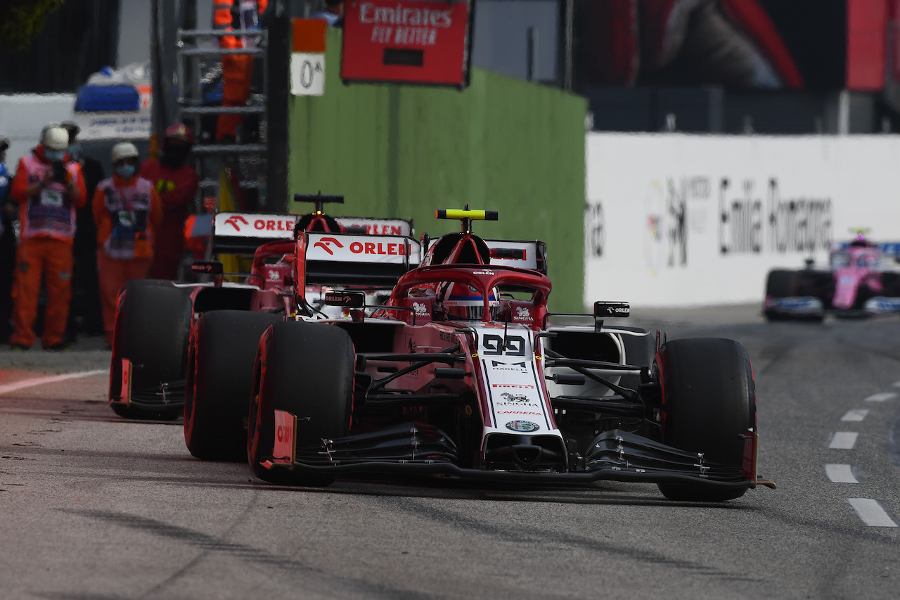GP EMILIA ROMAGNA, Antonio Giovinazzi (ITA) Alfa Romeo Racing C39.
01.11.2020. Formula 1 World Championship, Rd 13, Emilia Romagna Grand Prix, Imola, Italy, Gara Day.
- www.xpbimages.com, EMail: requests@xpbimages.com © Copyright: FIA Pool Image for Editorial Use Only