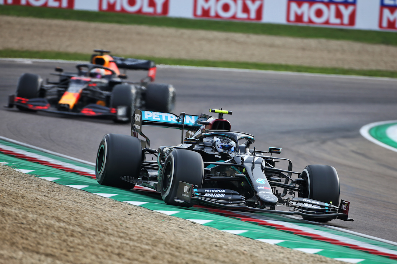 GP EMILIA ROMAGNA, Valtteri Bottas (FIN) Mercedes AMG F1 W11.
01.11.2020. Formula 1 World Championship, Rd 13, Emilia Romagna Grand Prix, Imola, Italy, Gara Day.
- www.xpbimages.com, EMail: requests@xpbimages.com © Copyright: Charniaux / XPB Images