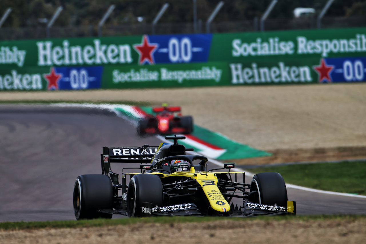 GP EMILIA ROMAGNA, Daniel Ricciardo (AUS) Renault F1 Team RS20.
01.11.2020. Formula 1 World Championship, Rd 13, Emilia Romagna Grand Prix, Imola, Italy, Gara Day.
- www.xpbimages.com, EMail: requests@xpbimages.com © Copyright: Batchelor / XPB Images