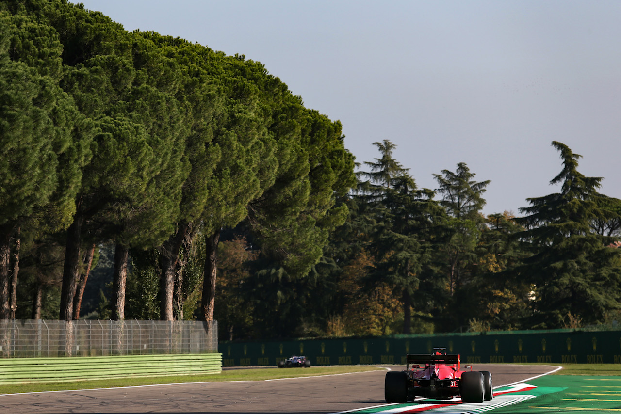 GP EMILIA ROMAGNA, Sebastian Vettel (GER), Ferrari 
31.10.2020. Formula 1 World Championship, Rd 13, Emilia Romagna Grand Prix, Imola, Italy, Qualifiche Day.
- www.xpbimages.com, EMail: requests@xpbimages.com ¬© Copyright: Charniaux / XPB Images