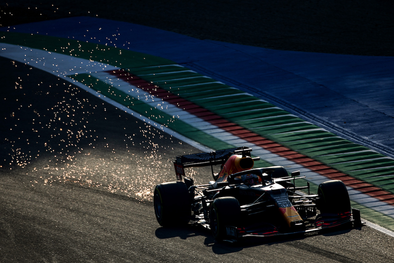 GP EMILIA ROMAGNA, Max Verstappen (NLD), Red Bull Racing 
31.10.2020. Formula 1 World Championship, Rd 13, Emilia Romagna Grand Prix, Imola, Italy, Qualifiche Day.
- www.xpbimages.com, EMail: requests@xpbimages.com © Copyright: Charniaux / XPB Images