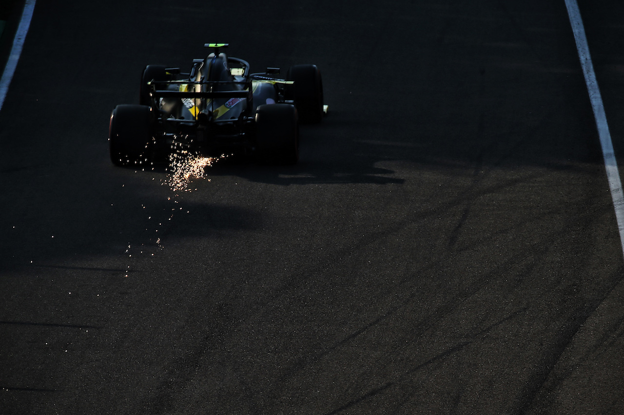 GP EMILIA ROMAGNA, Esteban Ocon (FRA) Renault F1 Team RS20.
31.10.2020. Formula 1 World Championship, Rd 13, Emilia Romagna Grand Prix, Imola, Italy, Qualifiche Day.
- www.xpbimages.com, EMail: requests@xpbimages.com © Copyright: Batchelor / XPB Images