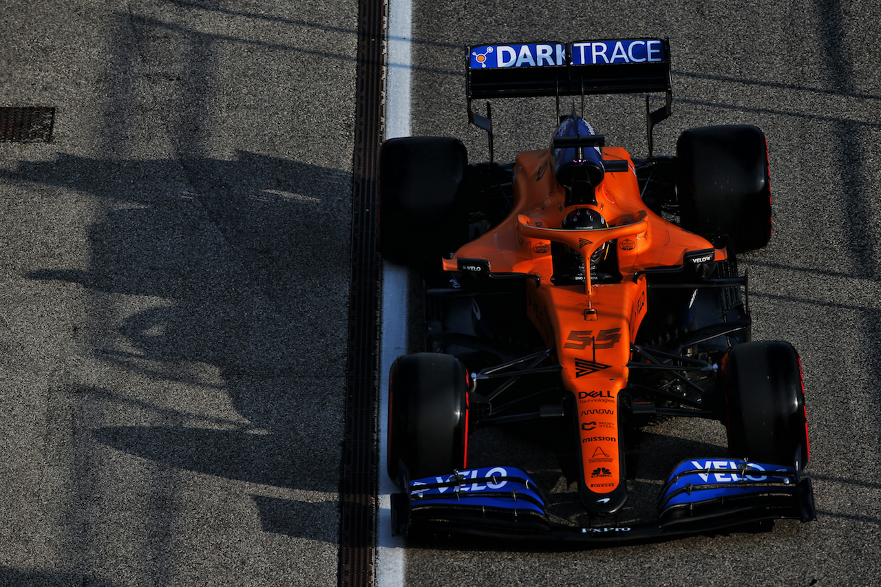 GP EMILIA ROMAGNA, Carlos Sainz Jr (ESP) McLaren MCL35.
31.10.2020. Formula 1 World Championship, Rd 13, Emilia Romagna Grand Prix, Imola, Italy, Qualifiche Day.
- www.xpbimages.com, EMail: requests@xpbimages.com © Copyright: Batchelor / XPB Images