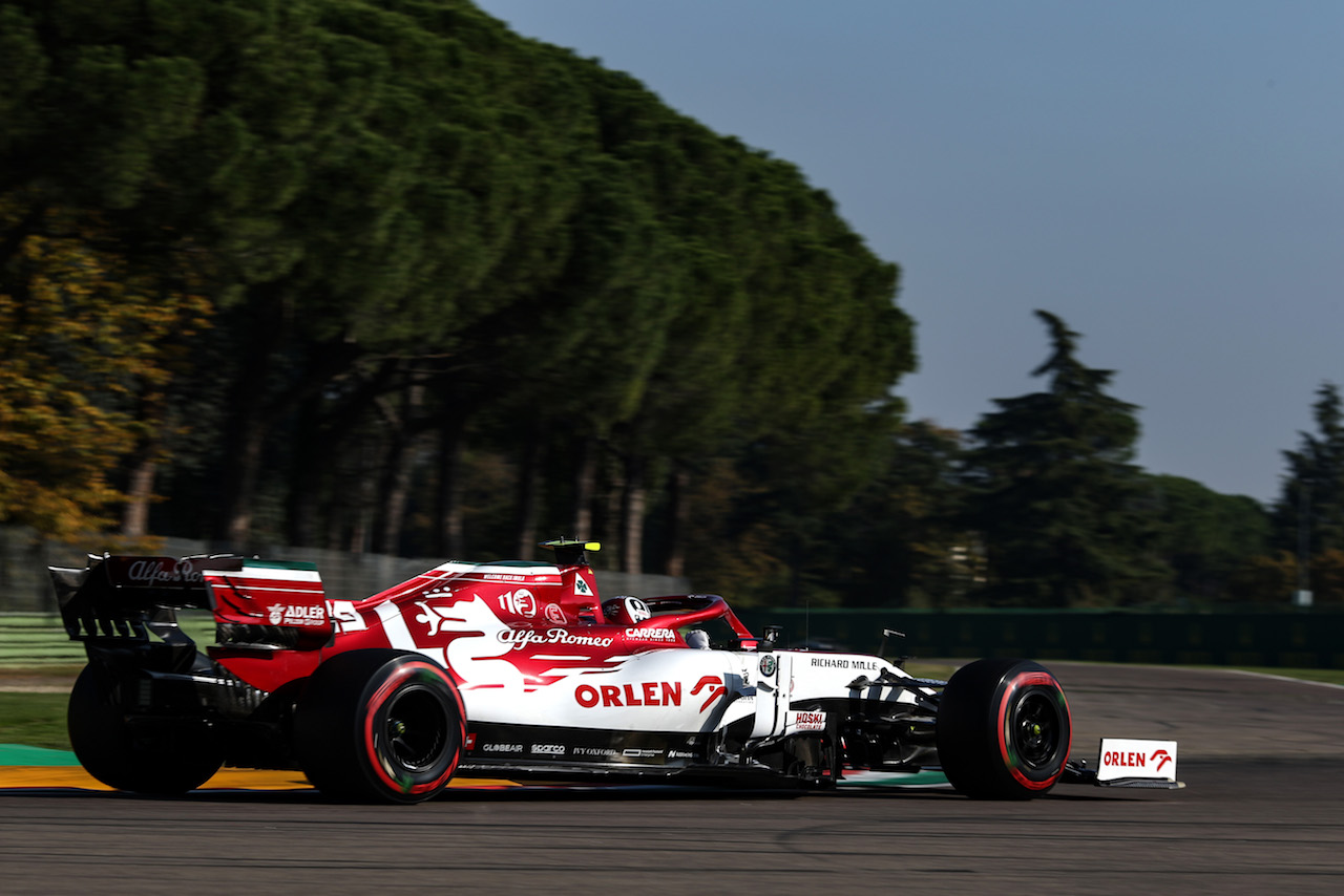 GP EMILIA ROMAGNA, Antonio Giovinazzi (ITA), Alfa Romeo Racing 
31.10.2020. Formula 1 World Championship, Rd 13, Emilia Romagna Grand Prix, Imola, Italy, Qualifiche Day.
- www.xpbimages.com, EMail: requests@xpbimages.com © Copyright: Charniaux / XPB Images