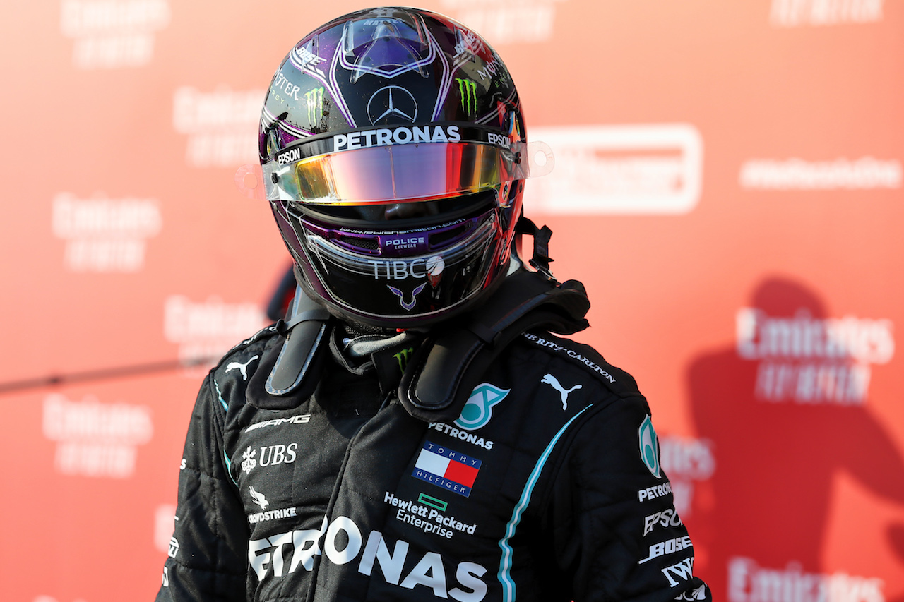 GP EMILIA ROMAGNA, Lewis Hamilton (GBR) Mercedes AMG F1 in qualifying parc ferme.
31.10.2020. Formula 1 World Championship, Rd 13, Emilia Romagna Grand Prix, Imola, Italy, Qualifiche Day.
- www.xpbimages.com, EMail: requests@xpbimages.com © Copyright: Batchelor / XPB Images