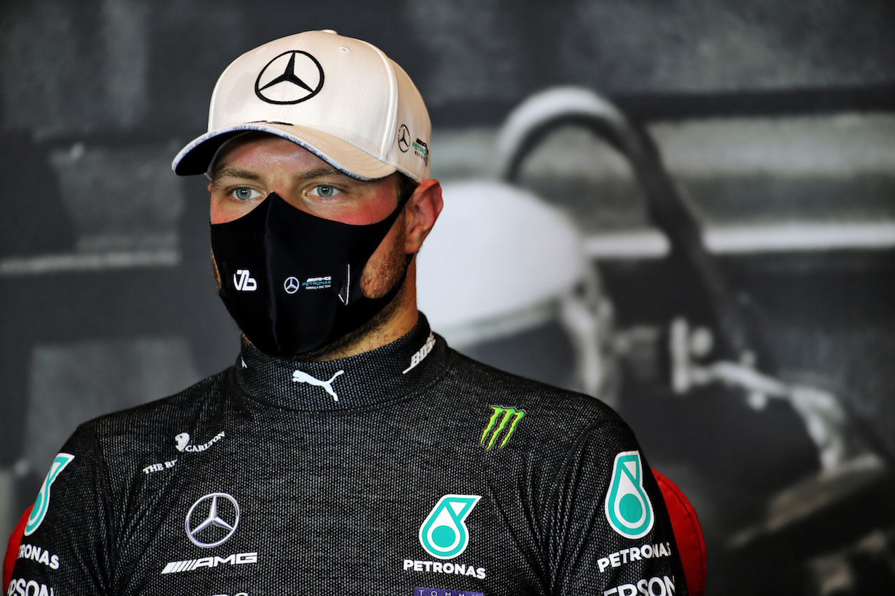 GP EMILIA ROMAGNA, Valtteri Bottas (FIN) Mercedes AMG F1 in the post qualifying FIA Press Conference.
31.10.2020. Formula 1 World Championship, Rd 13, Emilia Romagna Grand Prix, Imola, Italy, Qualifiche Day.
- www.xpbimages.com, EMail: requests@xpbimages.com © Copyright: Batchelor / XPB Images