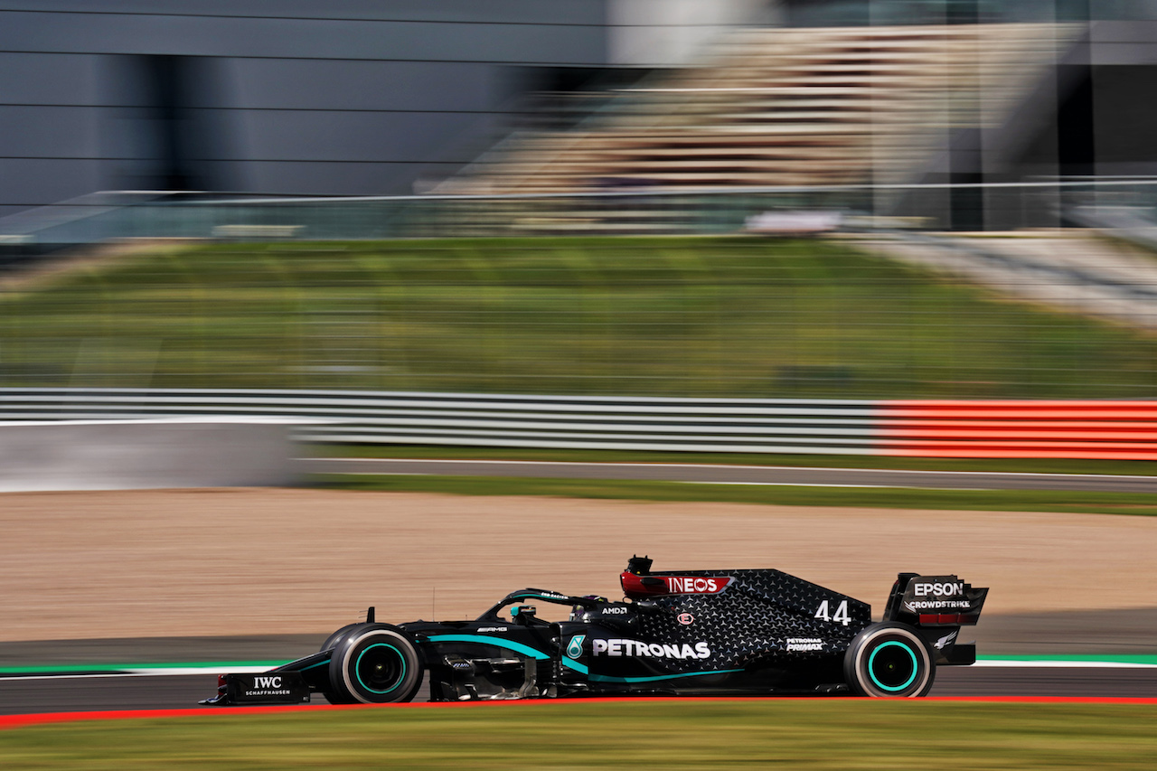 GP GRAN BRETAGNA, Lewis Hamilton (GBR) Mercedes AMG F1 W11.                               
02.08.2020. Formula 1 World Championship, Rd 4, British Grand Prix, Silverstone, England, Gara Day.
- www.xpbimages.com, EMail: requests@xpbimages.com © Copyright: Dungan / XPB Images