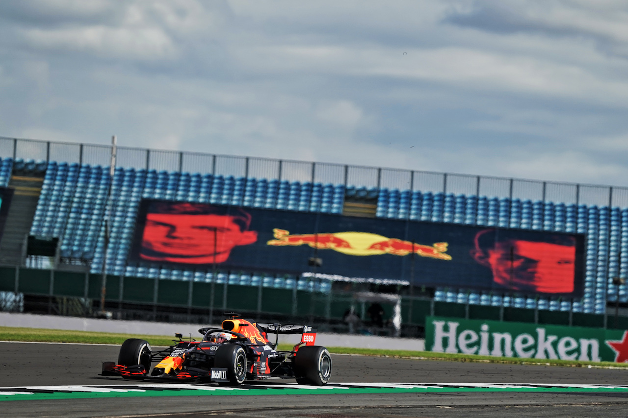 GP GRAN BRETAGNA, Max Verstappen (NLD) Red Bull Racing RB16.                               
02.08.2020. Formula 1 World Championship, Rd 4, British Grand Prix, Silverstone, England, Gara Day.
- www.xpbimages.com, EMail: requests@xpbimages.com © Copyright: Dungan / XPB Images