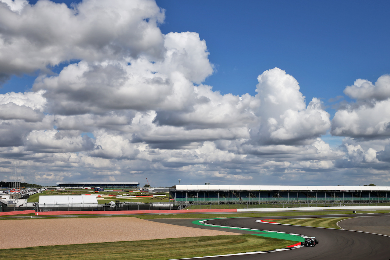 GP GRAN BRETAGNA, Valtteri Bottas (FIN) Mercedes AMG F1 W11.
01.08.2020. Formula 1 World Championship, Rd 4, British Grand Prix, Silverstone, England, Qualifiche Day.
- www.xpbimages.com, EMail: requests@xpbimages.com © Copyright: Batchelor / XPB Images