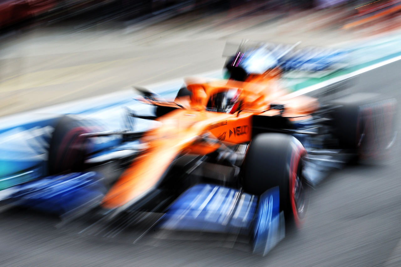 GP GRAN BRETAGNA, Carlos Sainz Jr (ESP) McLaren MCL35.
01.08.2020. Formula 1 World Championship, Rd 4, British Grand Prix, Silverstone, England, Qualifiche Day.
- www.xpbimages.com, EMail: requests@xpbimages.com © Copyright: Moy / XPB Images