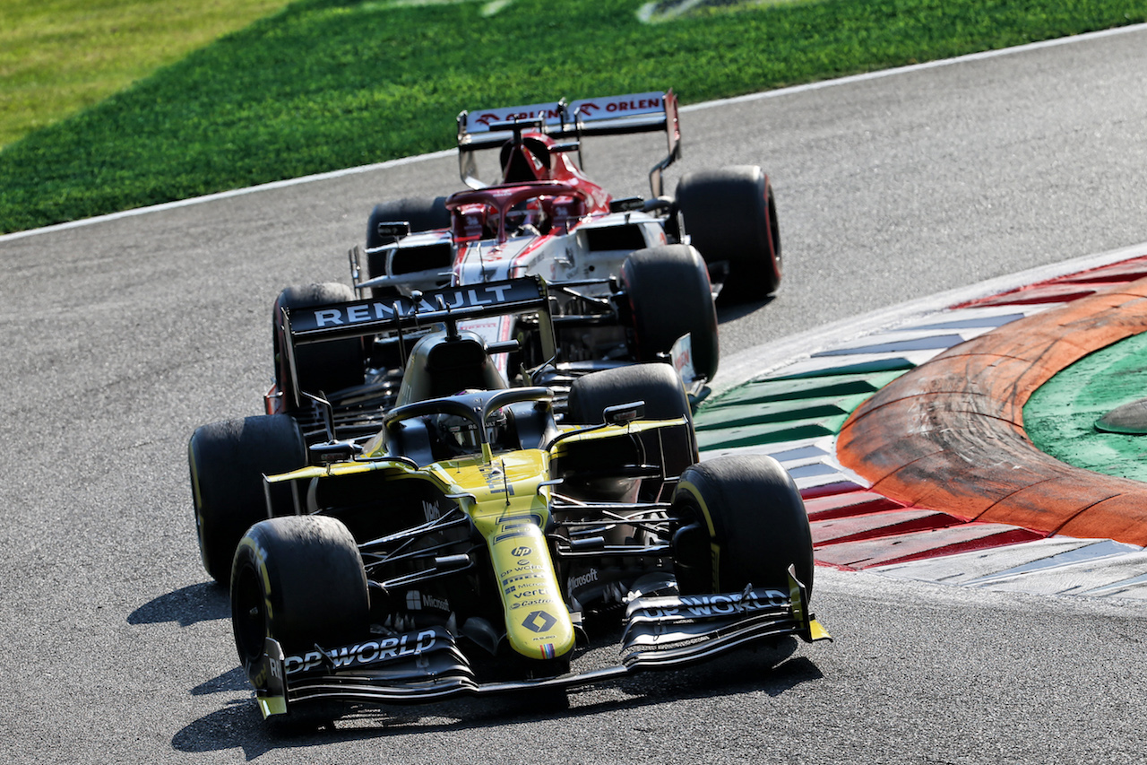 GP ITALIA, Daniel Ricciardo (AUS) Renault F1 Team RS20.
06.09.2020. Formula 1 World Championship, Rd 8, Italian Grand Prix, Monza, Italy, Gara Day.
- www.xpbimages.com, EMail: requests@xpbimages.com © Copyright: Batchelor / XPB Images