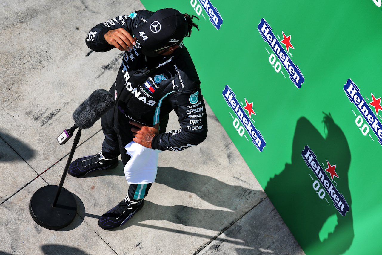 GP ITALIA, Lewis Hamilton (GBR) Mercedes AMG F1 in qualifying parc ferme.
05.09.2020. Formula 1 World Championship, Rd 8, Italian Grand Prix, Monza, Italy, Qualifiche Day.
- www.xpbimages.com, EMail: requests@xpbimages.com © Copyright: Batchelor / XPB Images