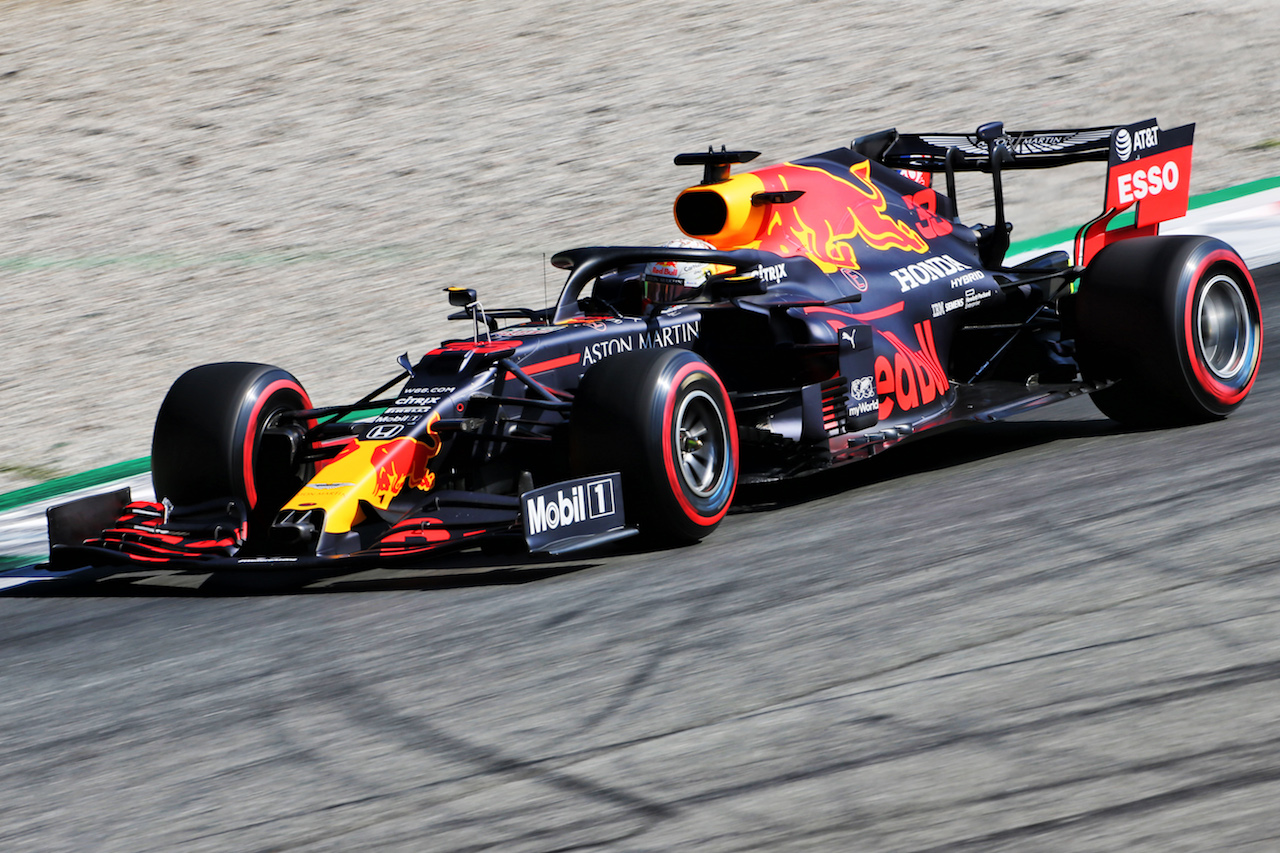 GP ITALIA, Max Verstappen (NLD) Red Bull Racing RB16.
05.09.2020. Formula 1 World Championship, Rd 8, Italian Grand Prix, Monza, Italy, Qualifiche Day.
- www.xpbimages.com, EMail: requests@xpbimages.com - copy of publication required for printed pictures. Every used picture is fee-liable. © Copyright: Charniaux / XPB Images