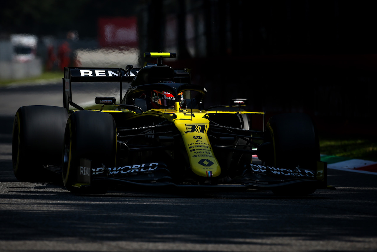 GP ITALIA, Esteban Ocon (FRA), Renault F1 Team 
05.09.2020. Formula 1 World Championship, Rd 8, Italian Grand Prix, Monza, Italy, Qualifiche Day.
- www.xpbimages.com, EMail: requests@xpbimages.com - copy of publication required for printed pictures. Every used picture is fee-liable. © Copyright: Charniaux / XPB Images