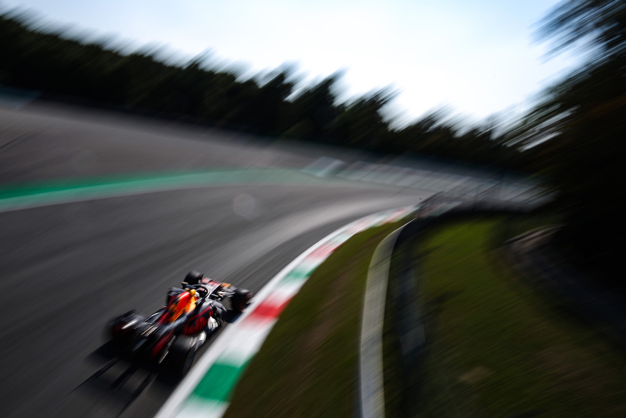 GP ITALIA, Max Verstappen (NLD), Red Bull Racing 
04.09.2020. Formula 1 World Championship, Rd 8, Italian Grand Prix, Monza, Italy, Practice Day.
- www.xpbimages.com, EMail: requests@xpbimages.com - copy of publication required for printed pictures. Every used picture is fee-liable. © Copyright: Charniaux / XPB Images