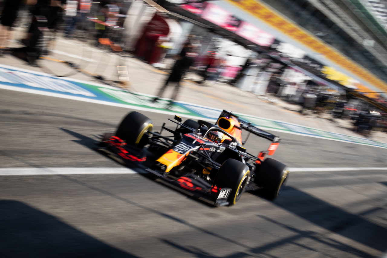 GP ITALIA, Max Verstappen (NLD) Red Bull Racing RB16.
04.09.2020. Formula 1 World Championship, Rd 8, Italian Grand Prix, Monza, Italy, Practice Day.
- www.xpbimages.com, EMail: requests@xpbimages.com © Copyright: Bearne / XPB Images