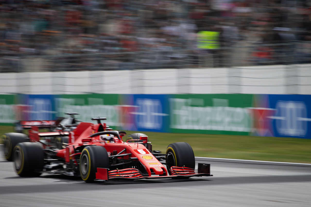 GP PORTOGALLO, Sebastian Vettel (GER) Ferrari SF1000.
25.10.2020. Formula 1 World Championship, Rd 12, Portuguese Grand Prix, Portimao, Portugal, Gara Day.
- www.xpbimages.com, EMail: requests@xpbimages.com © Copyright: Bearne / XPB Images