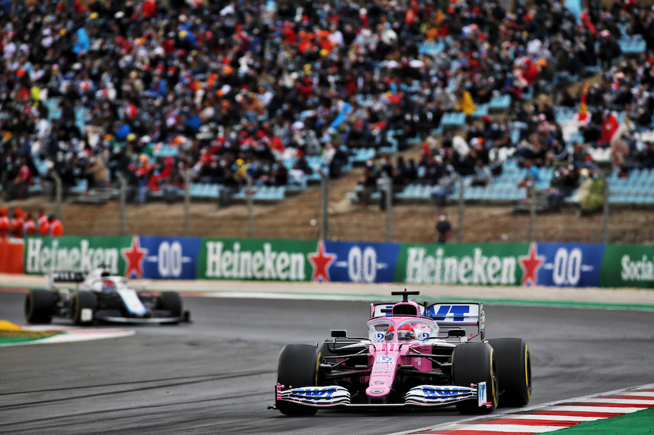 GP PORTOGALLO, Sergio Perez (MEX) Racing Point F1 Team RP19.
25.10.2020. Formula 1 World Championship, Rd 12, Portuguese Grand Prix, Portimao, Portugal, Gara Day.
- www.xpbimages.com, EMail: requests@xpbimages.com © Copyright: Batchelor / XPB Images