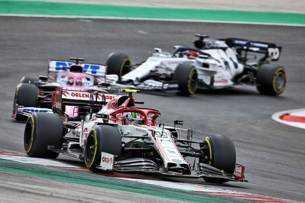 GP PORTOGALLO, Antonio Giovinazzi (ITA) Alfa Romeo Racing C39.
25.10.2020. Formula 1 World Championship, Rd 12, Portuguese Grand Prix, Portimao, Portugal, Gara Day.
- www.xpbimages.com, EMail: requests@xpbimages.com © Copyright: Charniaux / XPB Images