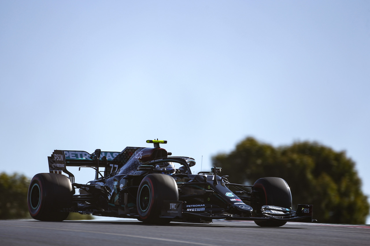 GP PORTOGALLO, Valtteri Bottas (FIN), Mercedes AMG F1 
24.10.2020. Formula 1 World Championship, Rd 12, Portuguese Grand Prix, Portimao, Portugal, Qualifiche Day.
- www.xpbimages.com, EMail: requests@xpbimages.com © Copyright: Charniaux / XPB Images