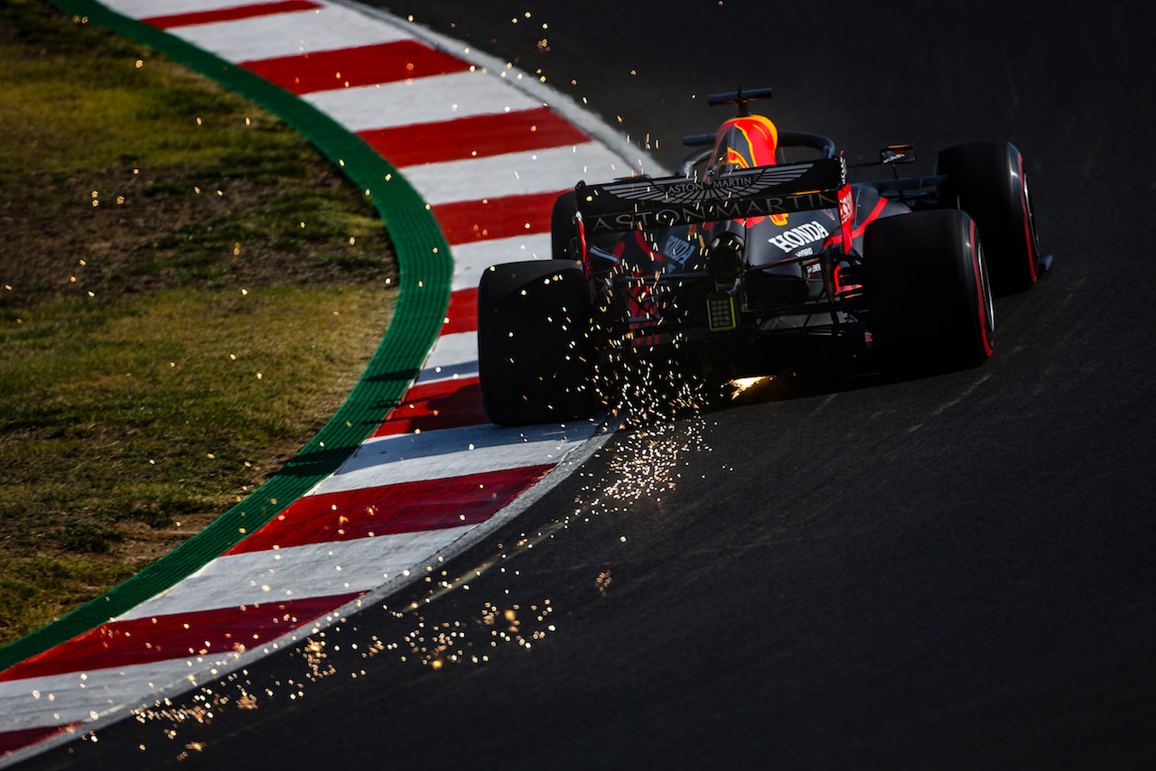 GP PORTOGALLO, Max Verstappen (NLD), Red Bull Racing 
24.10.2020. Formula 1 World Championship, Rd 12, Portuguese Grand Prix, Portimao, Portugal, Qualifiche Day.
- www.xpbimages.com, EMail: requests@xpbimages.com ¬© Copyright: Charniaux / XPB Images