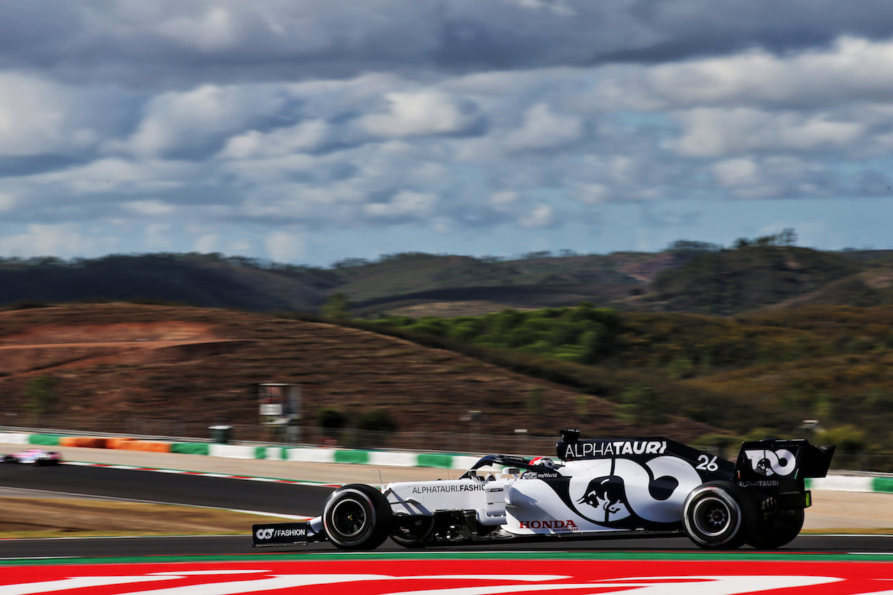 GP PORTOGALLO, Daniil Kvyat (RUS) AlphaTauri AT01.
23.10.2020. Formula 1 World Championship, Rd 12, Portuguese Grand Prix, Portimao, Portugal, Practice Day.
- www.xpbimages.com, EMail: requests@xpbimages.com © Copyright: Batchelor / XPB Images