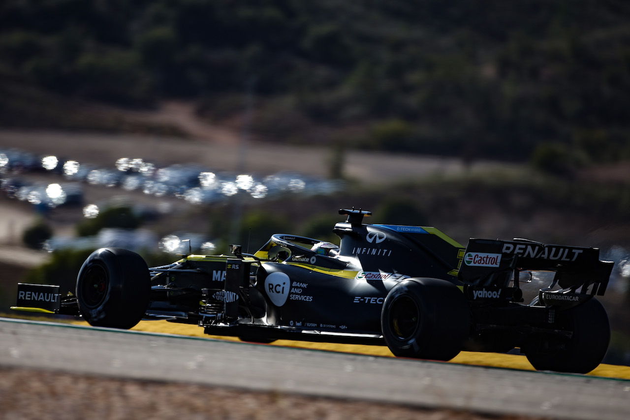 GP PORTOGALLO, Daniel Ricciardo (AUS), Renault F1 Team 
23.10.2020. Formula 1 World Championship, Rd 12, Portuguese Grand Prix, Portimao, Portugal, Practice Day.
- www.xpbimages.com, EMail: requests@xpbimages.com © Copyright: Charniaux / XPB Images