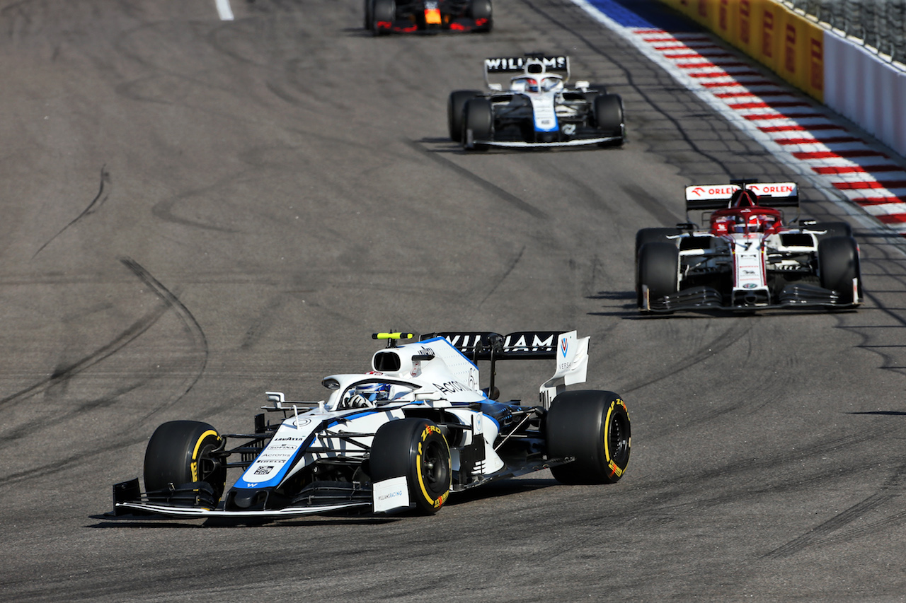 GP RUSSIA, Nicholas Latifi (CDN) Williams Racing FW43.
27.09.2020. Formula 1 World Championship, Rd 10, Russian Grand Prix, Sochi Autodrom, Sochi, Russia, Gara Day.
- www.xpbimages.com, EMail: requests@xpbimages.com © Copyright: Charniaux / XPB Images