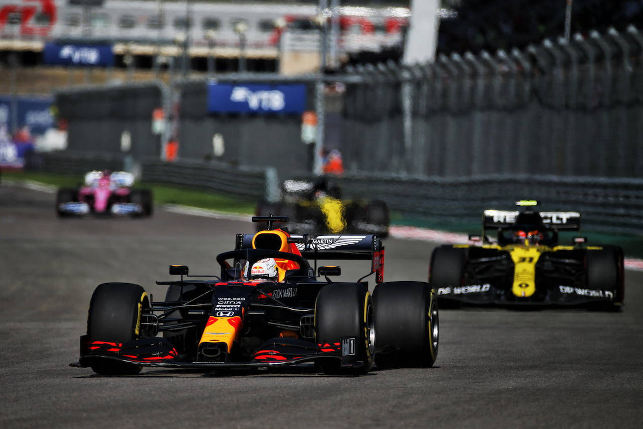 GP RUSSIA, Max Verstappen (NLD) Red Bull Racing RB16.
27.09.2020. Formula 1 World Championship, Rd 10, Russian Grand Prix, Sochi Autodrom, Sochi, Russia, Gara Day.
- www.xpbimages.com, EMail: requests@xpbimages.com © Copyright: Batchelor / XPB Images