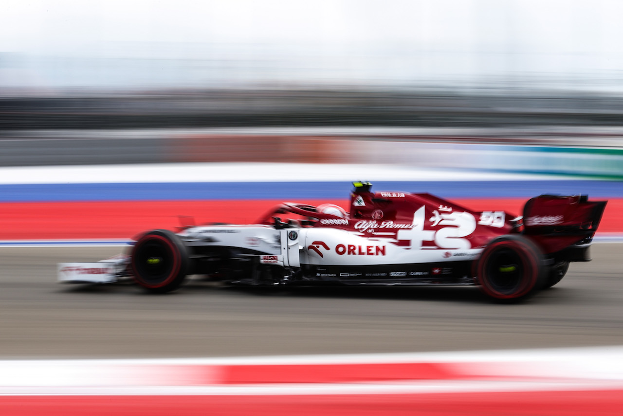 GP RUSSIA, Antonio Giovinazzi (ITA), Alfa Romeo Racing 
26.09.2020. Formula 1 World Championship, Rd 10, Russian Grand Prix, Sochi Autodrom, Sochi, Russia, Qualifiche Day.
- www.xpbimages.com, EMail: requests@xpbimages.com © Copyright: Charniaux / XPB Images