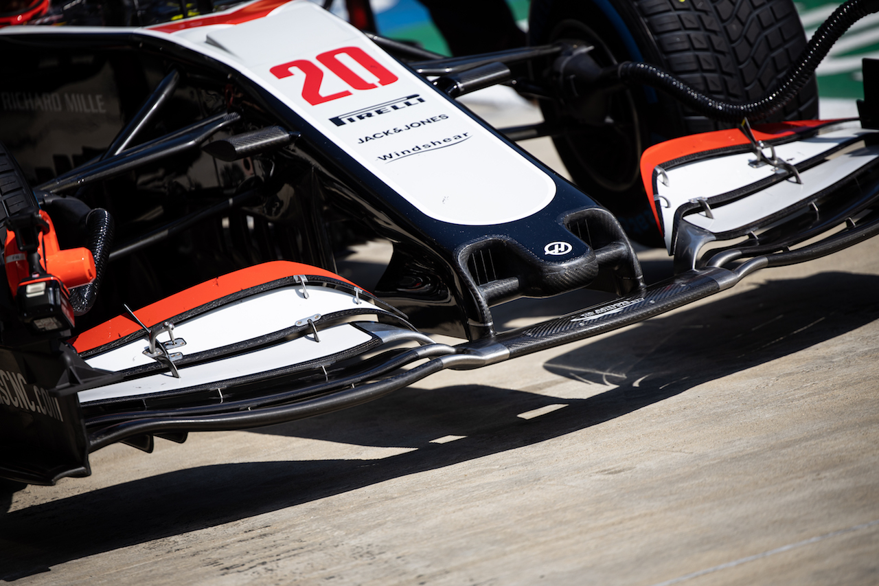 GP RUSSIA, Kevin Magnussen (DEN) Haas VF-20 - front wing.
25.09.2020. Formula 1 World Championship, Rd 10, Russian Grand Prix, Sochi Autodrom, Sochi, Russia, Practice Day.
- www.xpbimages.com, EMail: requests@xpbimages.com © Copyright: Bearne / XPB Images