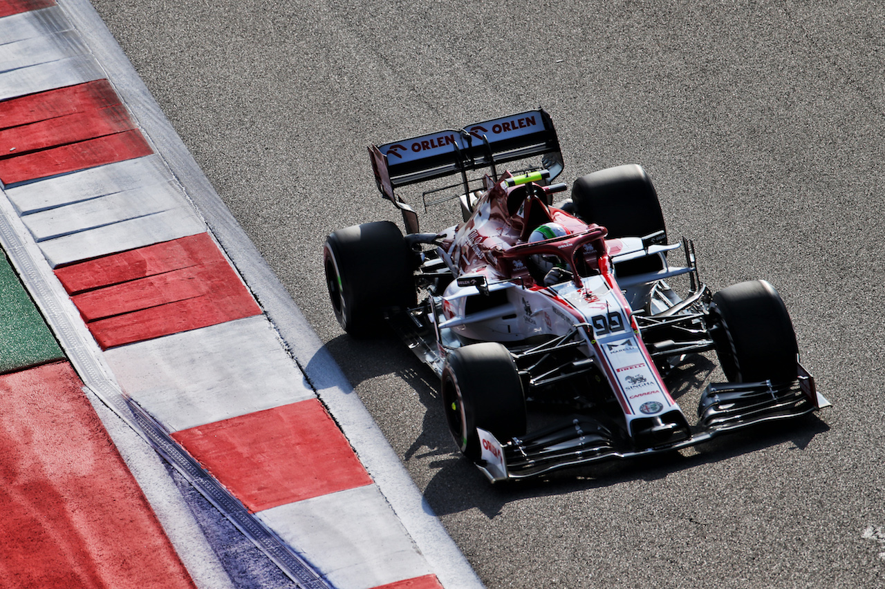 GP RUSSIA, Antonio Giovinazzi (ITA) Alfa Romeo Racing C39.
25.09.2020. Formula 1 World Championship, Rd 10, Russian Grand Prix, Sochi Autodrom, Sochi, Russia, Practice Day.
- www.xpbimages.com, EMail: requests@xpbimages.com © Copyright: Batchelor / XPB Images