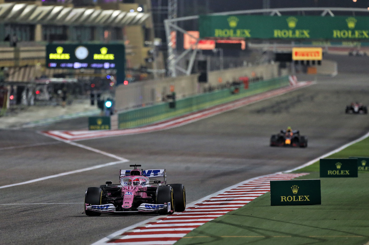 GP SAKHIR, Sergio Perez (MEX) Racing Point F1 Team RP19.
06.12.2020. Formula 1 World Championship, Rd 16, Sakhir Grand Prix, Sakhir, Bahrain, Gara Day.
- www.xpbimages.com, EMail: requests@xpbimages.com © Copyright: Moy / XPB Images