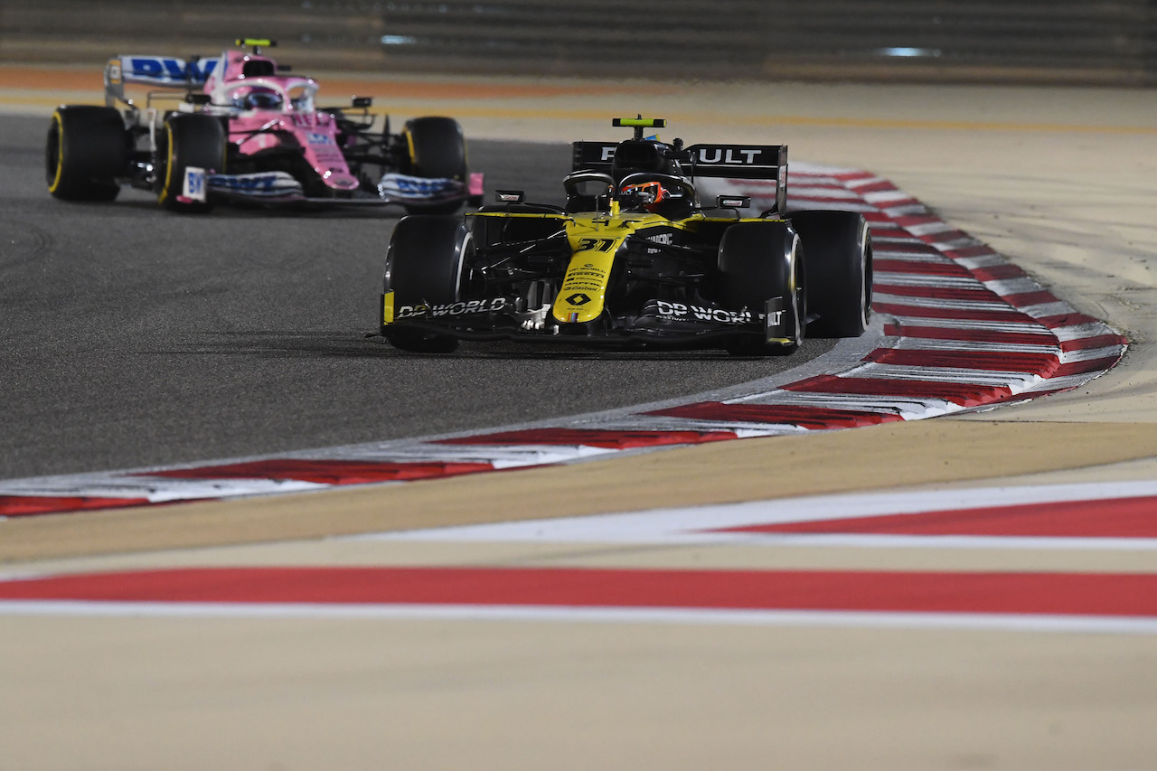 GP SAKHIR, Esteban Ocon (FRA) Renault F1 Team RS20.
06.12.2020. Formula 1 World Championship, Rd 16, Sakhir Grand Prix, Sakhir, Bahrain, Gara Day.
- www.xpbimages.com, EMail: requests@xpbimages.com © Copyright: FIA Pool Image for Editorial Use Only