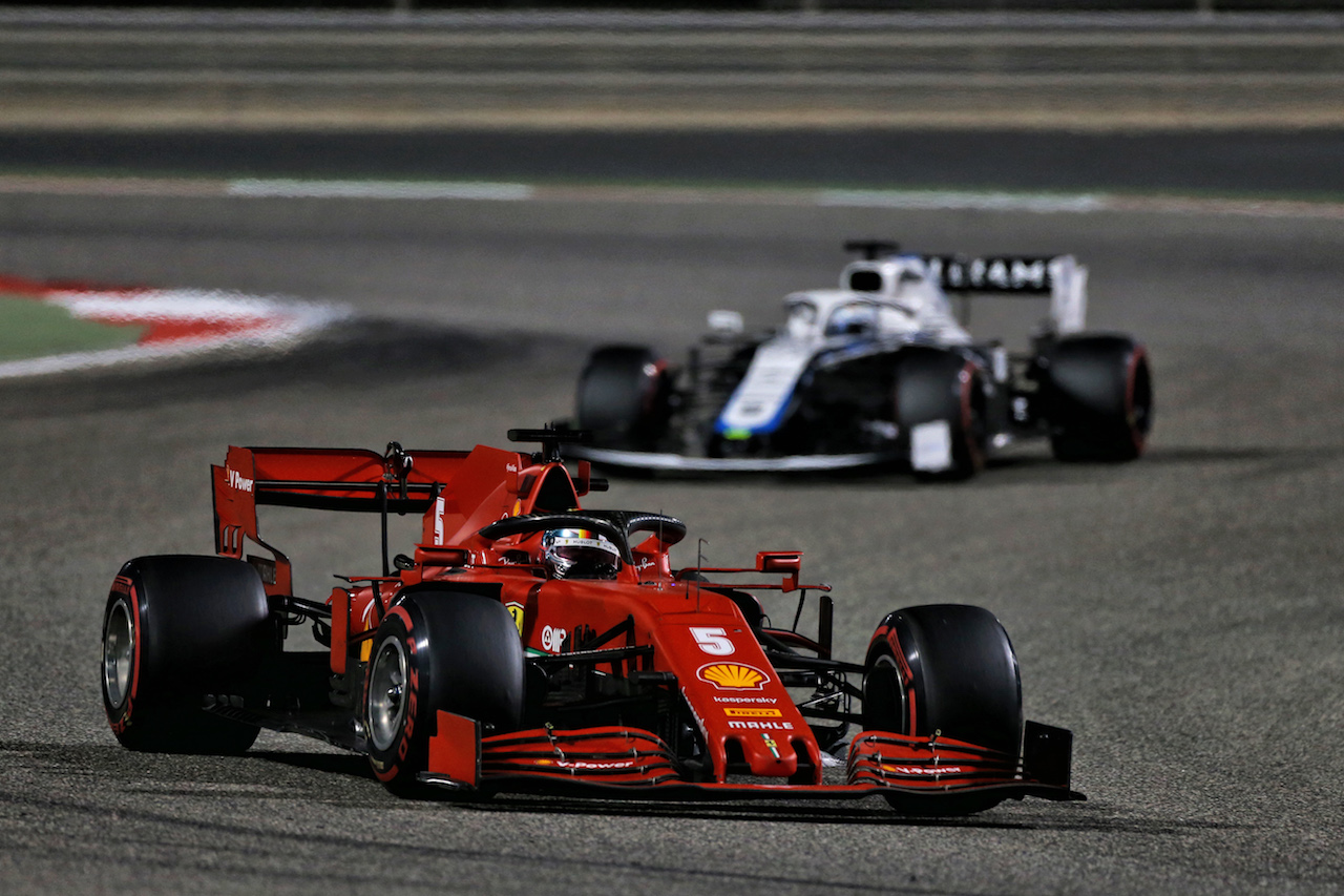 GP SAKHIR, Sebastian Vettel (GER) Ferrari SF1000.
06.12.2020. Formula 1 World Championship, Rd 16, Sakhir Grand Prix, Sakhir, Bahrain, Gara Day.
- www.xpbimages.com, EMail: requests@xpbimages.com © Copyright: Moy / XPB Images