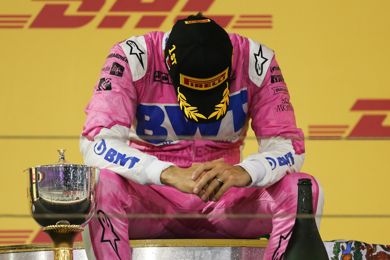 GP SAKHIR, Gara winner Sergio Perez (MEX) Racing Point F1 Team celebrates on the podium.
06.12.2020. Formula 1 World Championship, Rd 16, Sakhir Grand Prix, Sakhir, Bahrain, Gara Day.
- www.xpbimages.com, EMail: requests@xpbimages.com © Copyright: Charniaux / XPB Images