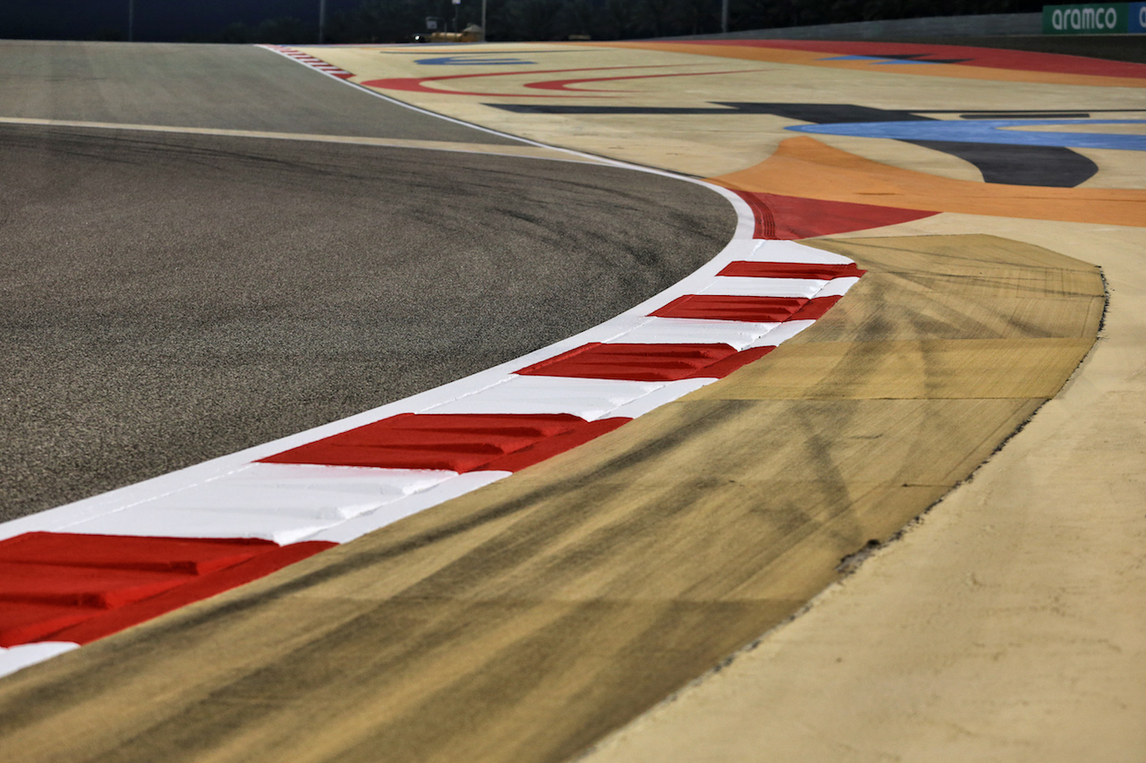 GP SAKHIR, Circuit detail.
03.12.2020. Formula 1 World Championship, Rd 16, Sakhir Grand Prix, Sakhir, Bahrain, Preparation Day.
- www.xpbimages.com, EMail: requests@xpbimages.com © Copyright: Moy / XPB Images