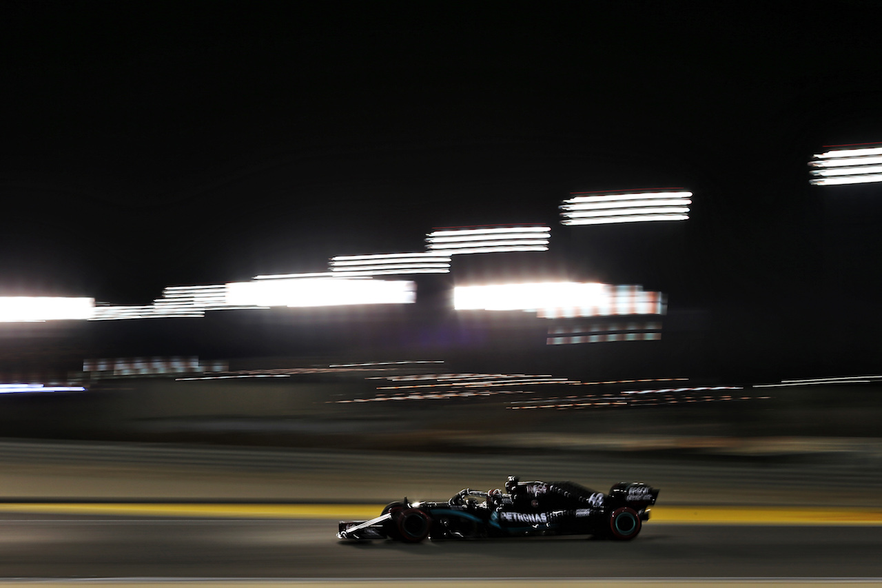 GP SAKHIR, George Russell (GBR) Mercedes AMG F1 W11.
05.12.2020. Formula 1 World Championship, Rd 16, Sakhir Grand Prix, Sakhir, Bahrain, Qualifiche Day.
- www.xpbimages.com, EMail: requests@xpbimages.com © Copyright: Moy / XPB Images