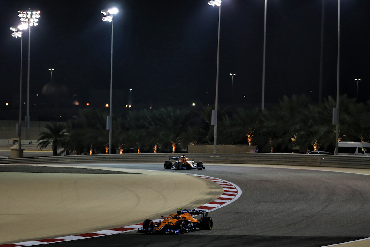 GP SAKHIR, Lando Norris (GBR) McLaren MCL35.
05.12.2020. Formula 1 World Championship, Rd 16, Sakhir Grand Prix, Sakhir, Bahrain, Qualifiche Day.
- www.xpbimages.com, EMail: requests@xpbimages.com © Copyright: Batchelor / XPB Images