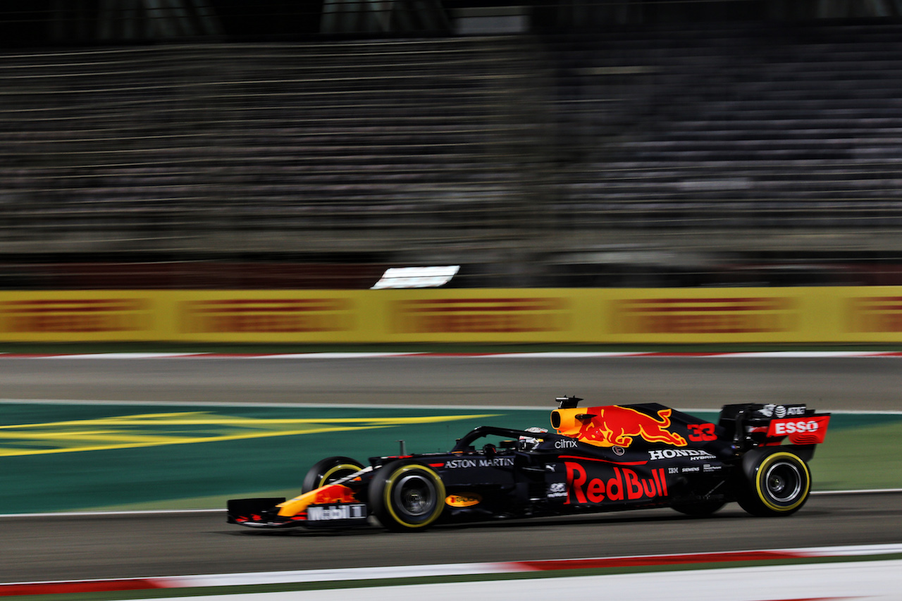 GP SAKHIR, Max Verstappen (NLD) Red Bull Racing RB16.
04.12.2020. Formula 1 World Championship, Rd 16, Sakhir Grand Prix, Sakhir, Bahrain, Practice Day
- www.xpbimages.com, EMail: requests@xpbimages.com © Copyright: Batchelor / XPB Images